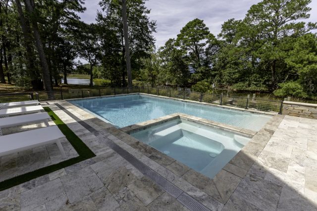 Traditional Swimming pool - Master Pools Guild